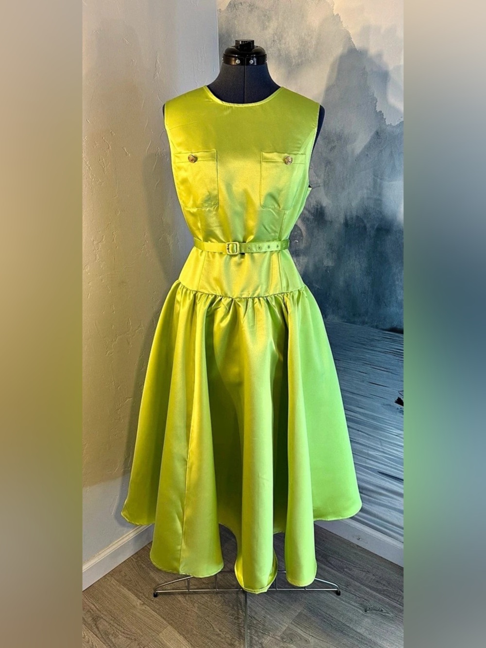 STYLEWE Sleeveless Satin Midi Dress in Green Size Large NWT #422